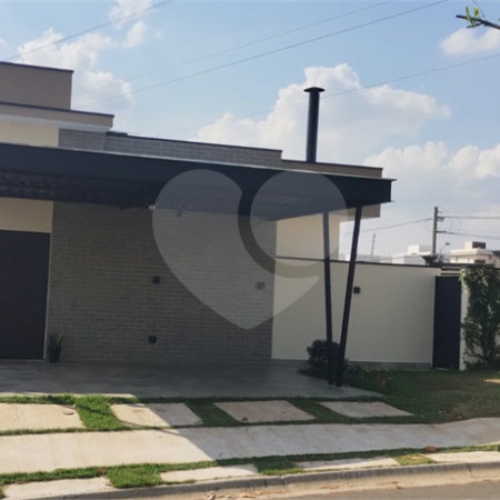 Casa à venda com 3 quartos, sendo 1 suíte, no condomínio Vila Paraty, Indaiatuba - SP