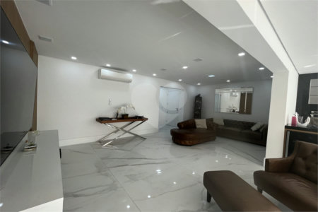 Apartamento à venda com 2 suítes em Barra Funda, São Paulo, SP