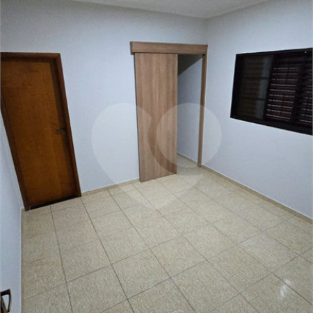 Casa à venda com 4 quartos, sendo 2 suítes, em Planalto Verde, Ribeirão Preto, SP
