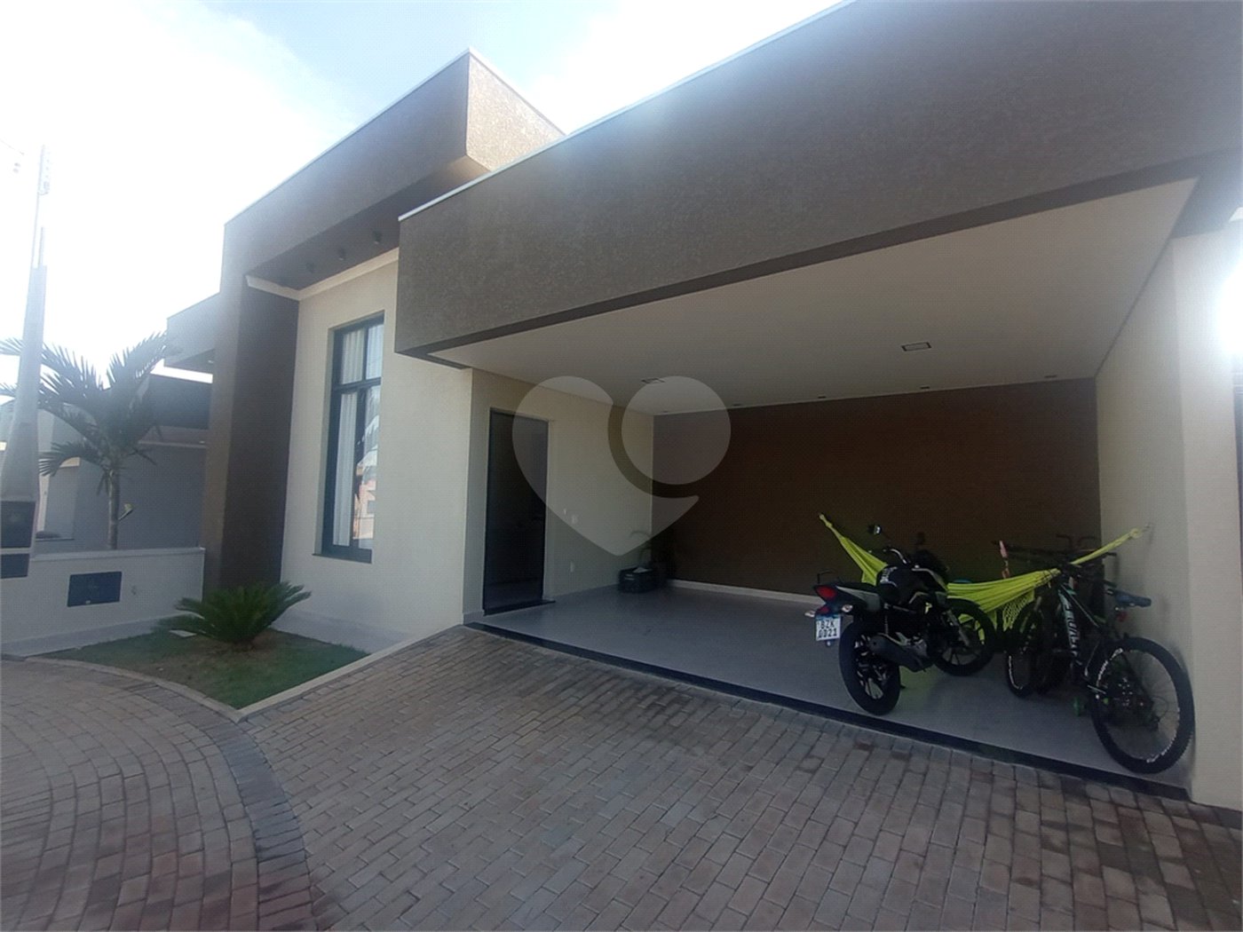 Casa à venda com 3 quartos, sendo 1 suíte, em Residencial Lago dos Ipês, Itapetininga, SP