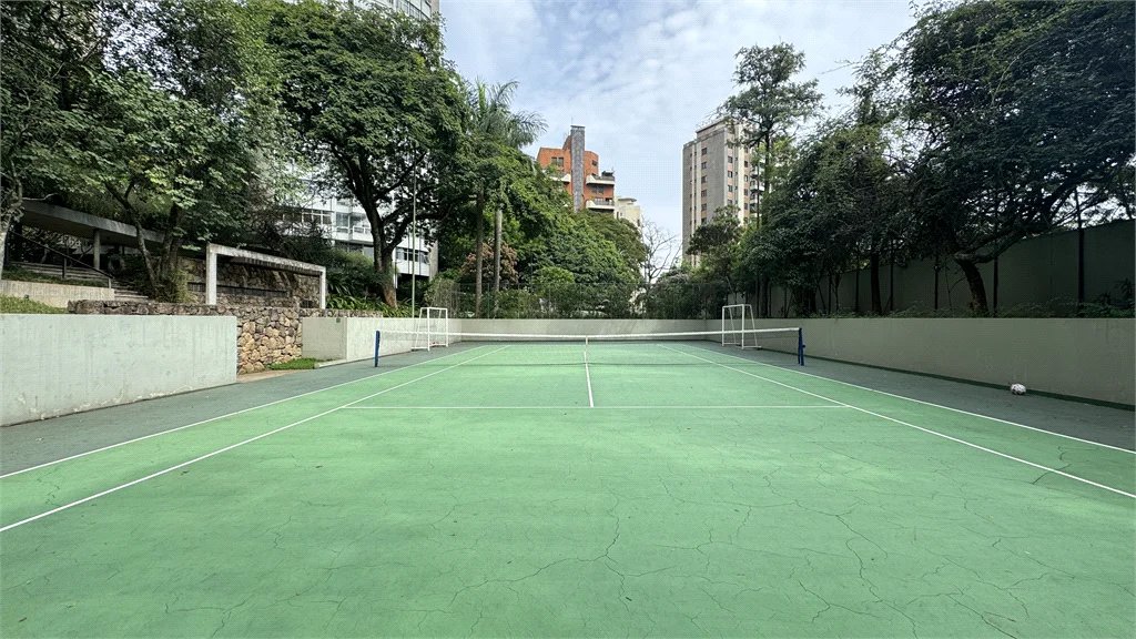 Apartamento à venda com 4 suítes em Vila Suzana, São Paulo, SP