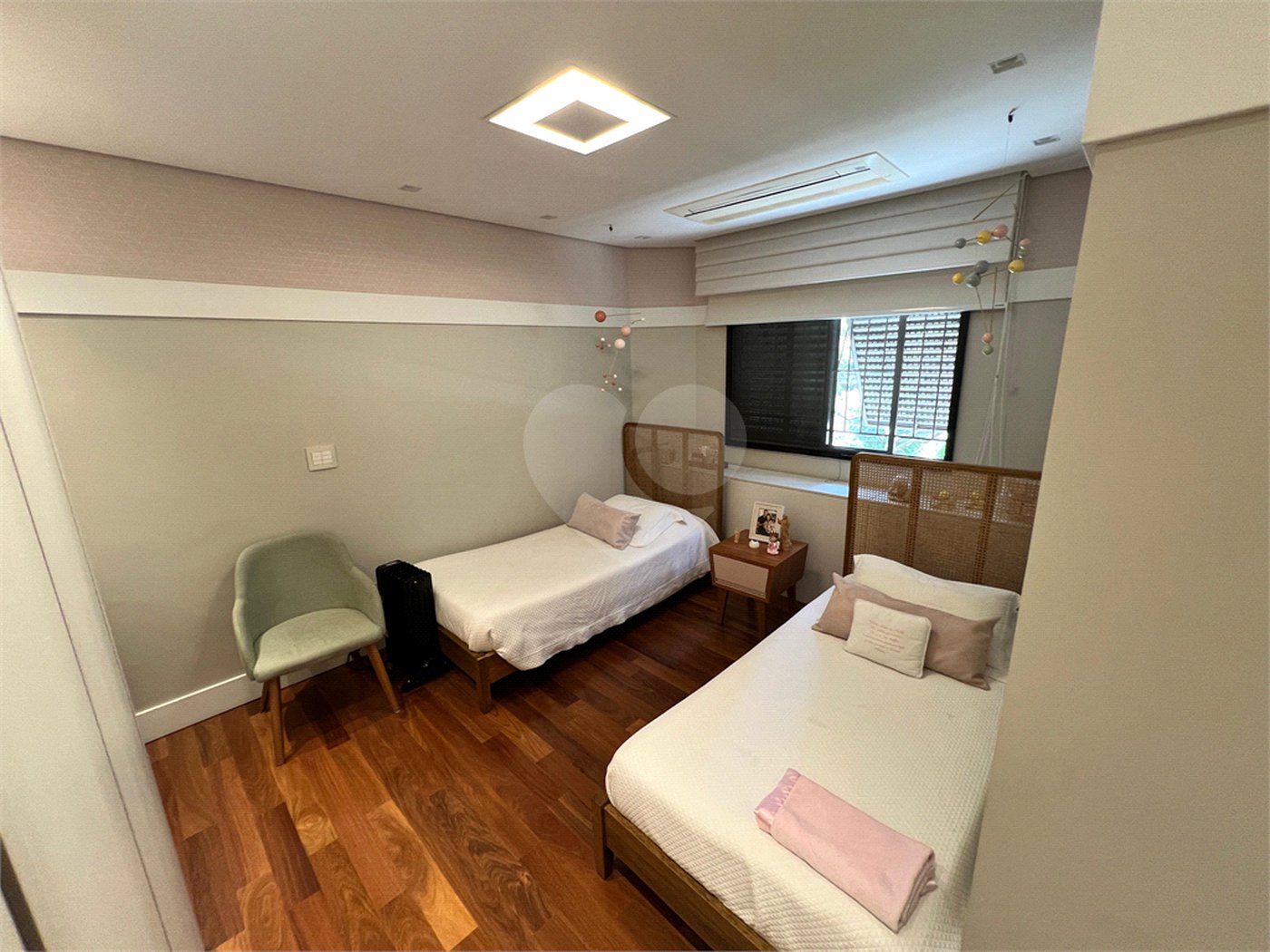 Apartamento à venda com 4 quartos, sendo 3 suítes, em Itaim Bibi, São Paulo, SP