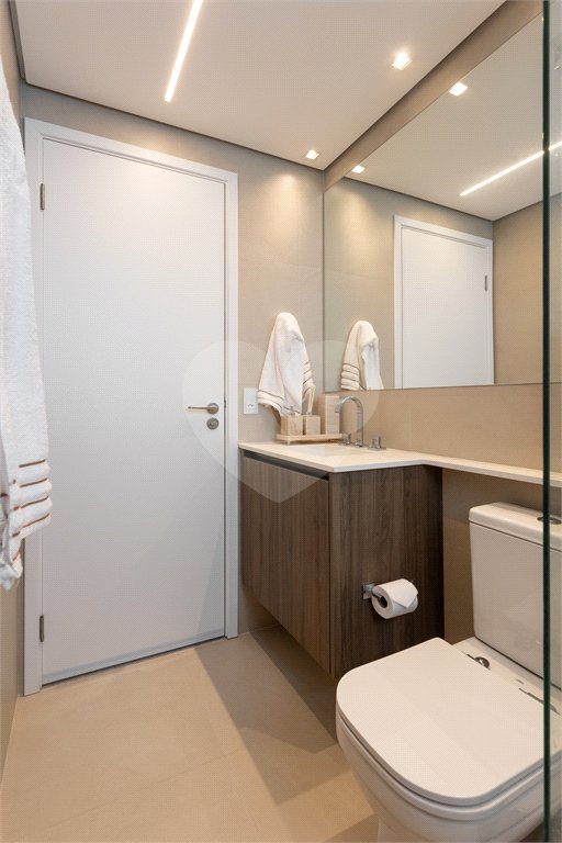 Apartamento à venda com 3 suítes em Jardim Morumbi, São Paulo, SP