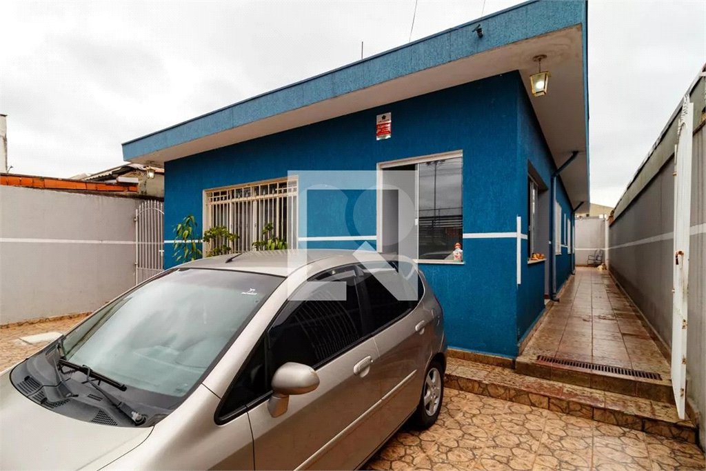 Casa à venda com 4 quartos, sendo 1 suíte,  em Vila Constança, São Paulo, SP