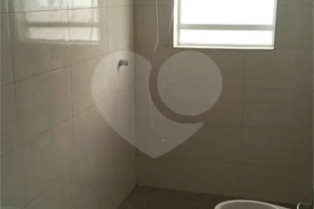 Sobrado à venda com 2 quartos em Vila Mazzei, São Paulo, SP