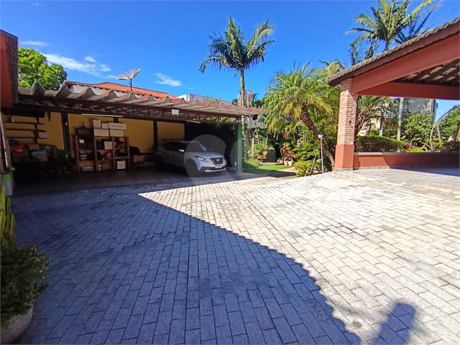 Casa à venda com 3 quartos, sendo 2 suítes,  em Vila Mogilar, Mogi das Cruzes, SP