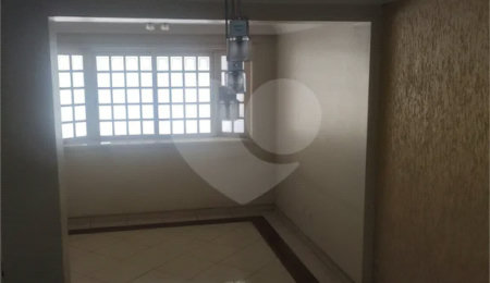 Casa à venda com 3 quartos, sendo 2 suítes,  em Jaraguá, São Paulo, SP
