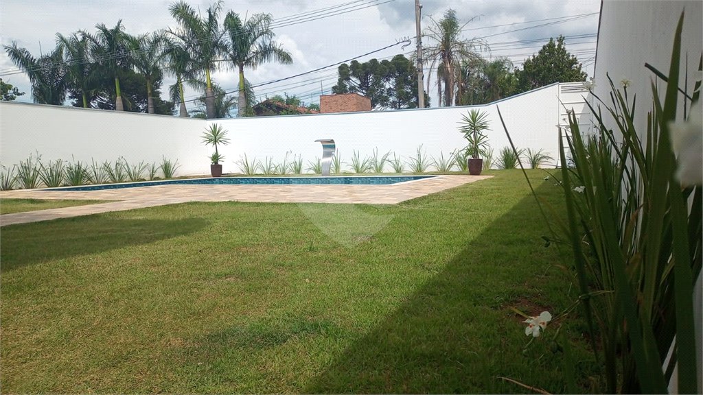 Casa à venda com 5 suítes no condomínio Village da Serra, Araçoiaba da Serra - SP
