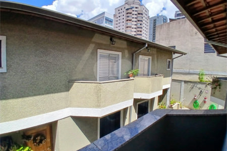 Casa à venda com 3 quartos, sendo 1 suíte, no condomínio Res Saint Honoré, São Paulo - SP