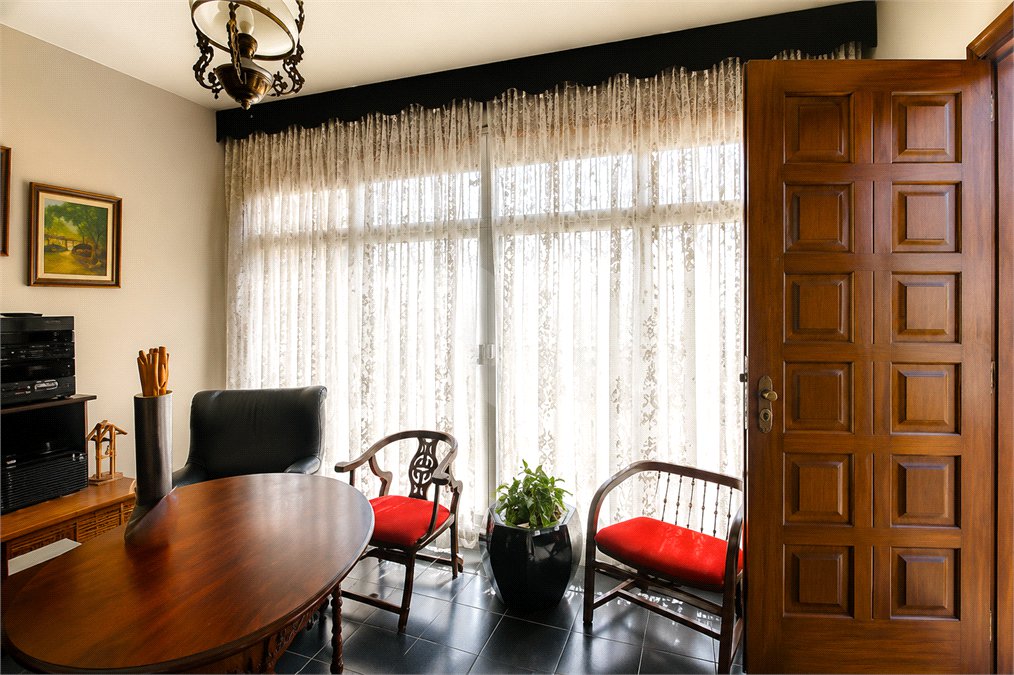 Casa à venda com 3 quartos, sendo 1 suíte,  em Chácara Japonesa, São Paulo, SP