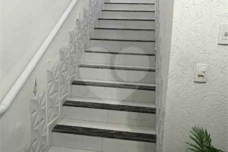 Casa à venda com 2 quartos, sendo 1 suíte,  em Cidade Jardim, Mogi das Cruzes, SP