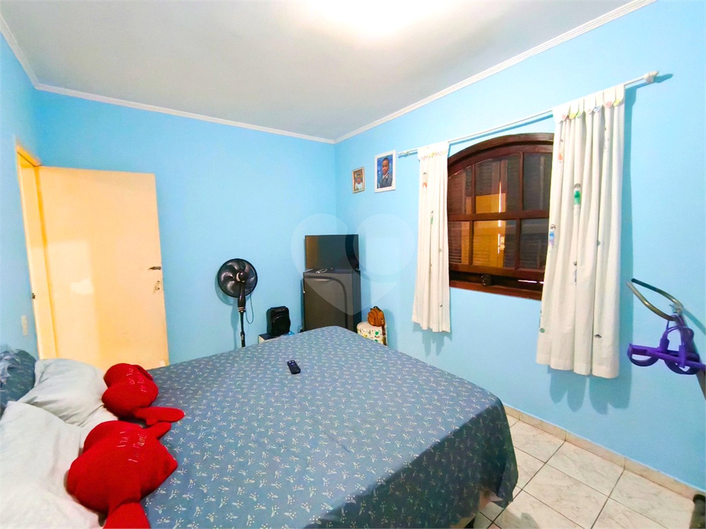 Casa à venda com 3 quartos, sendo 1 suíte, no condomínio Res Crisciúma, São Paulo - SP