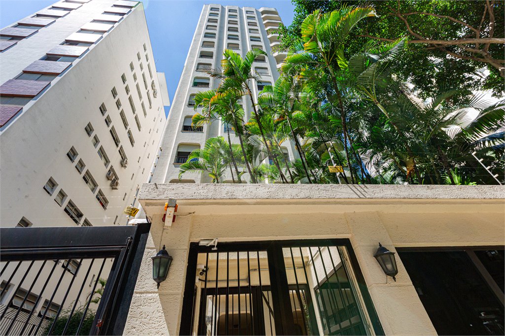 Apartamento à venda com 3 quartos, sendo 1 suíte, em Santa Cecília, São Paulo, SP