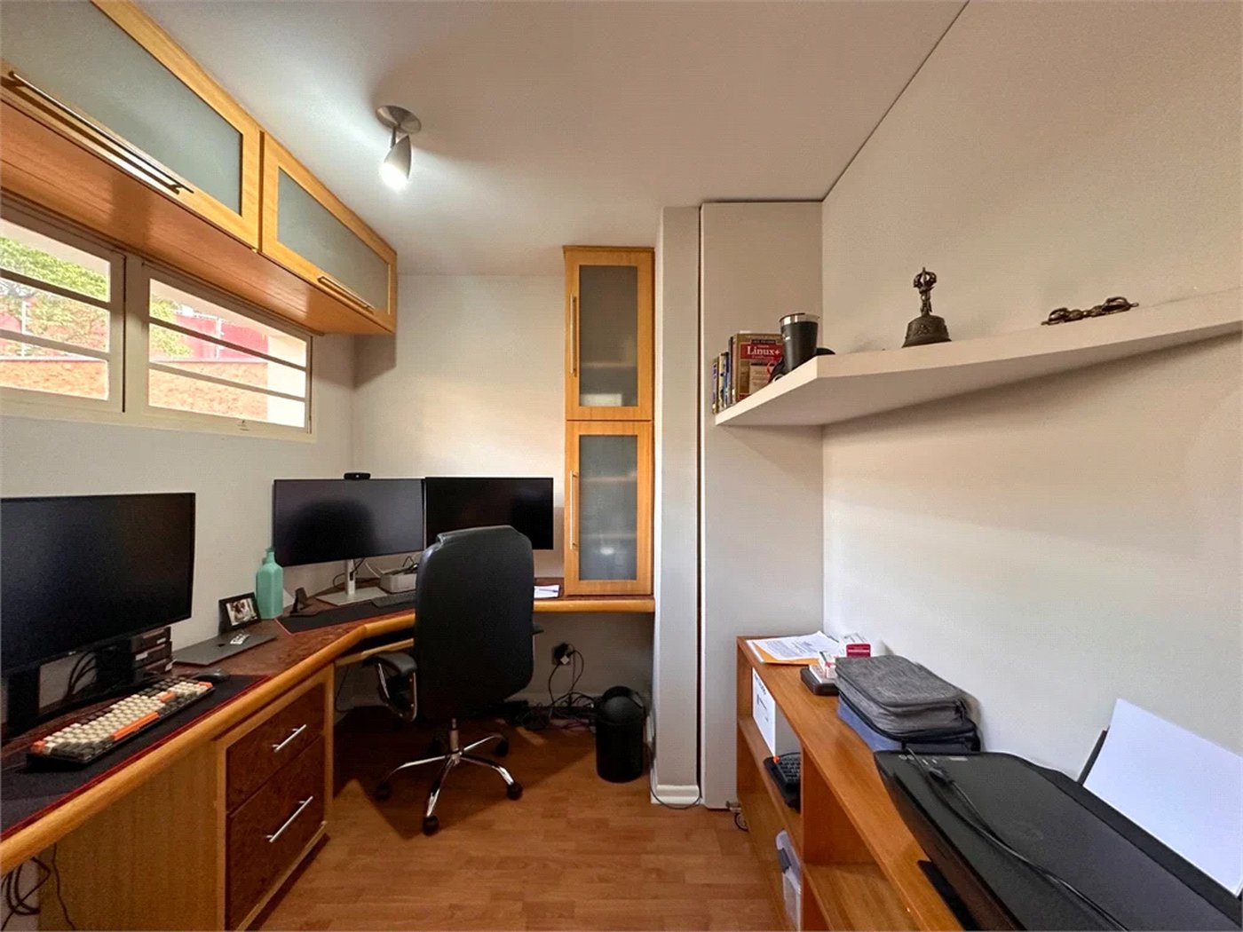 Casa à venda com 3 quartos, sendo 1 suíte, no condomínio Barão do Triunfo, São Paulo - SP