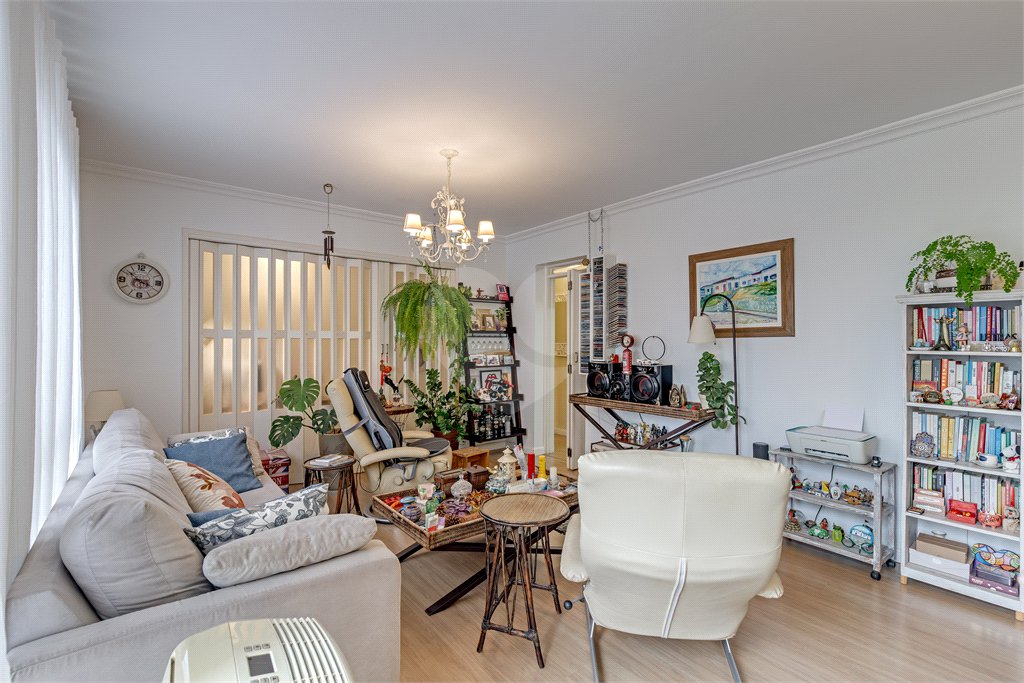 Apartamento à venda com 4 quartos, sendo 2 suítes, em Jardim Marajoara, São Paulo, SP