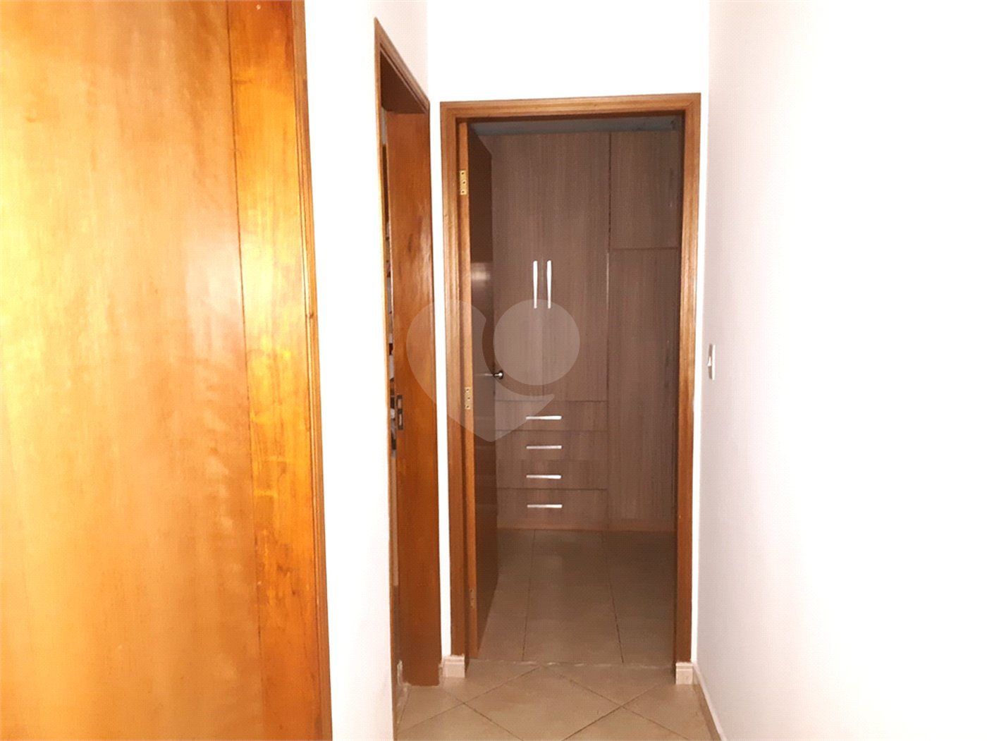 Apartamento à venda com 3 quartos, sendo 2 suítes, em Pinheiros, São Paulo, SP