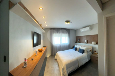 Apartamento à venda com 3 quartos, sendo 1 suíte, em Vila Paulicéia, São Paulo, SP