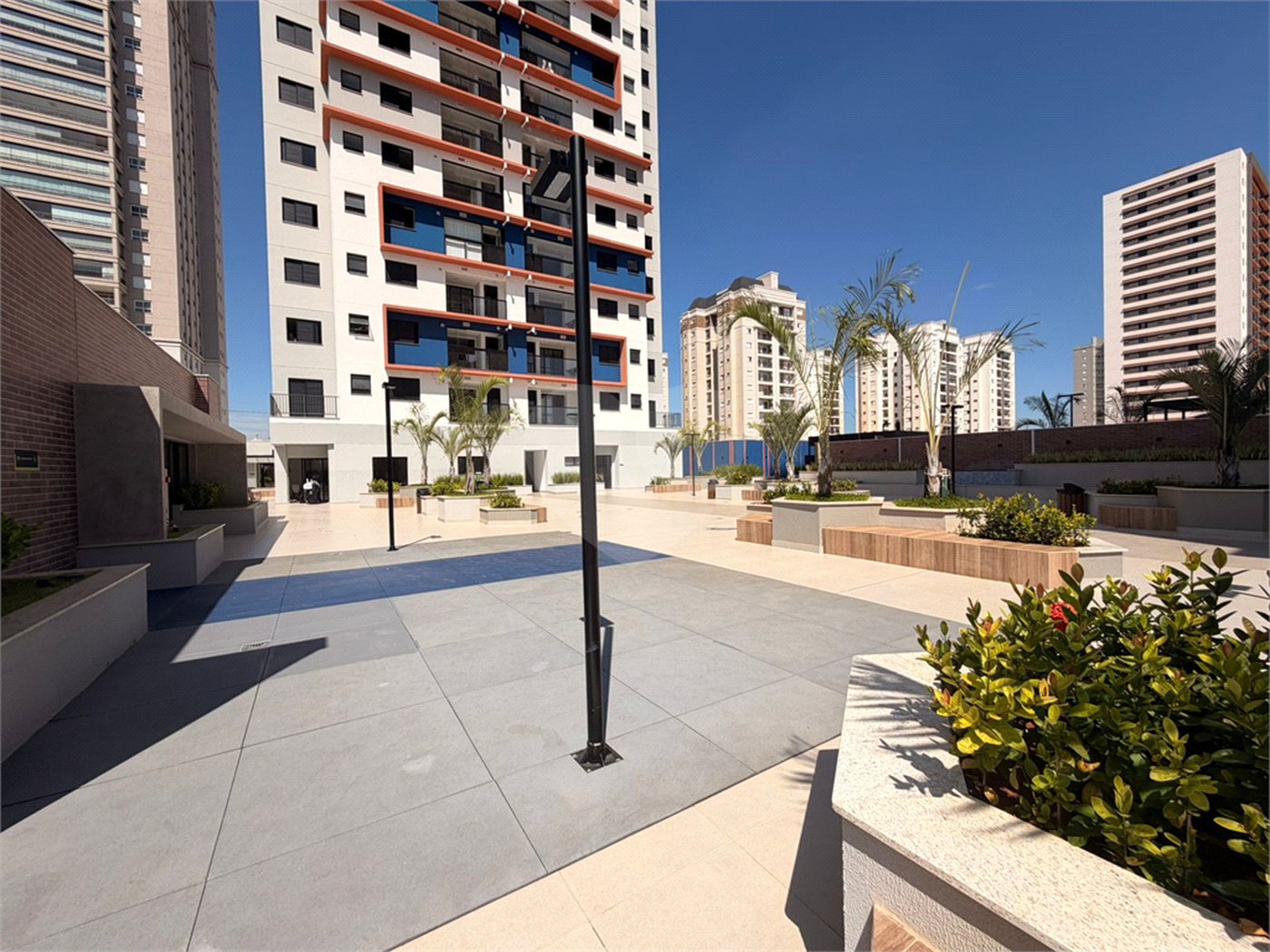 Apartamento à venda ou para alugar com 2 quartos, sendo 1 suíte, em Parque Campolim, Sorocaba, SP