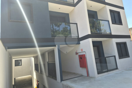 Casa em condomínio à venda com 2 quartos em Vila Rosa, São Paulo, SP