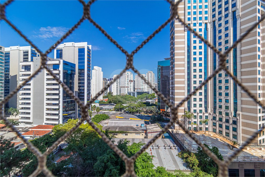 Apartamento à venda com 3 suítes em Brooklin, São Paulo, SP
