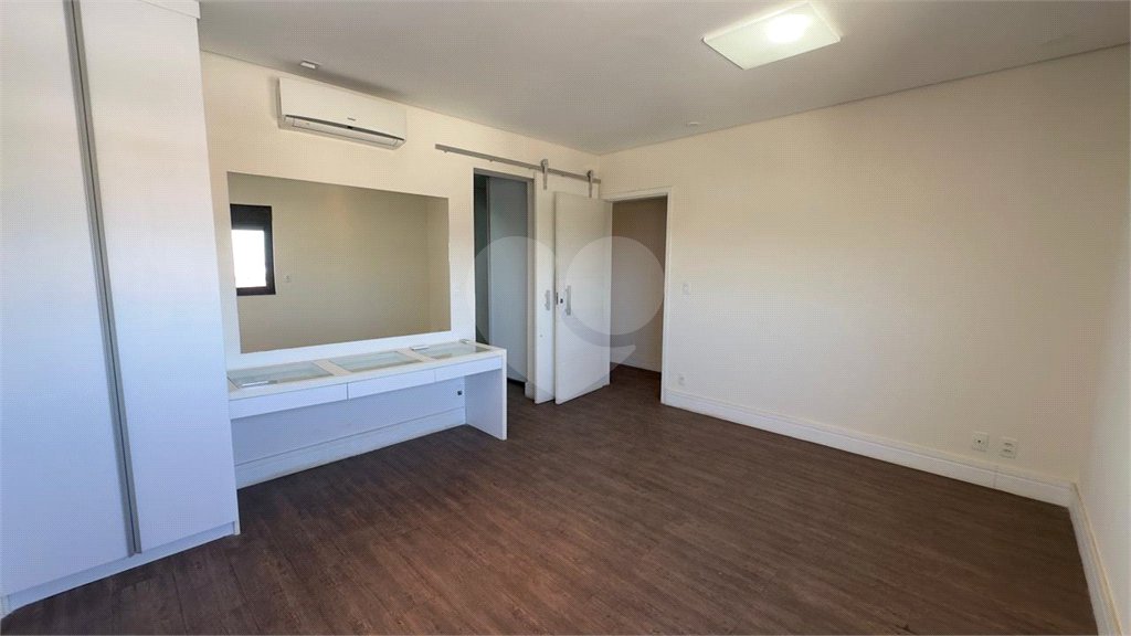 Casa à venda com 6 quartos, sendo 3 suítes, no condomínio Jardim Vila Paradiso, Indaiatuba - SP