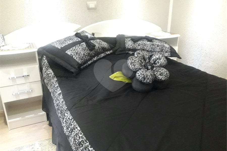 Sobrado à venda com 3 quartos, sendo 1 suíte, em Vila Milton, Guarulhos, SP