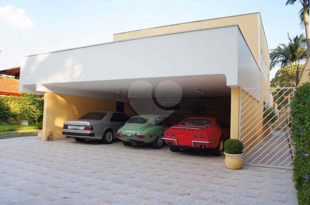 Casa Térrea à venda com 4 suítes em Jardim Cordeiro, São Paulo, SP