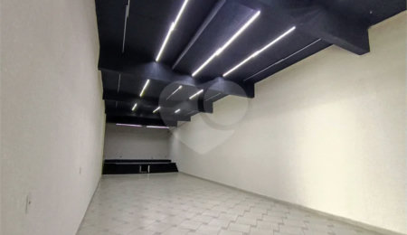 Prédio à venda em Imirim, São Paulo, SP