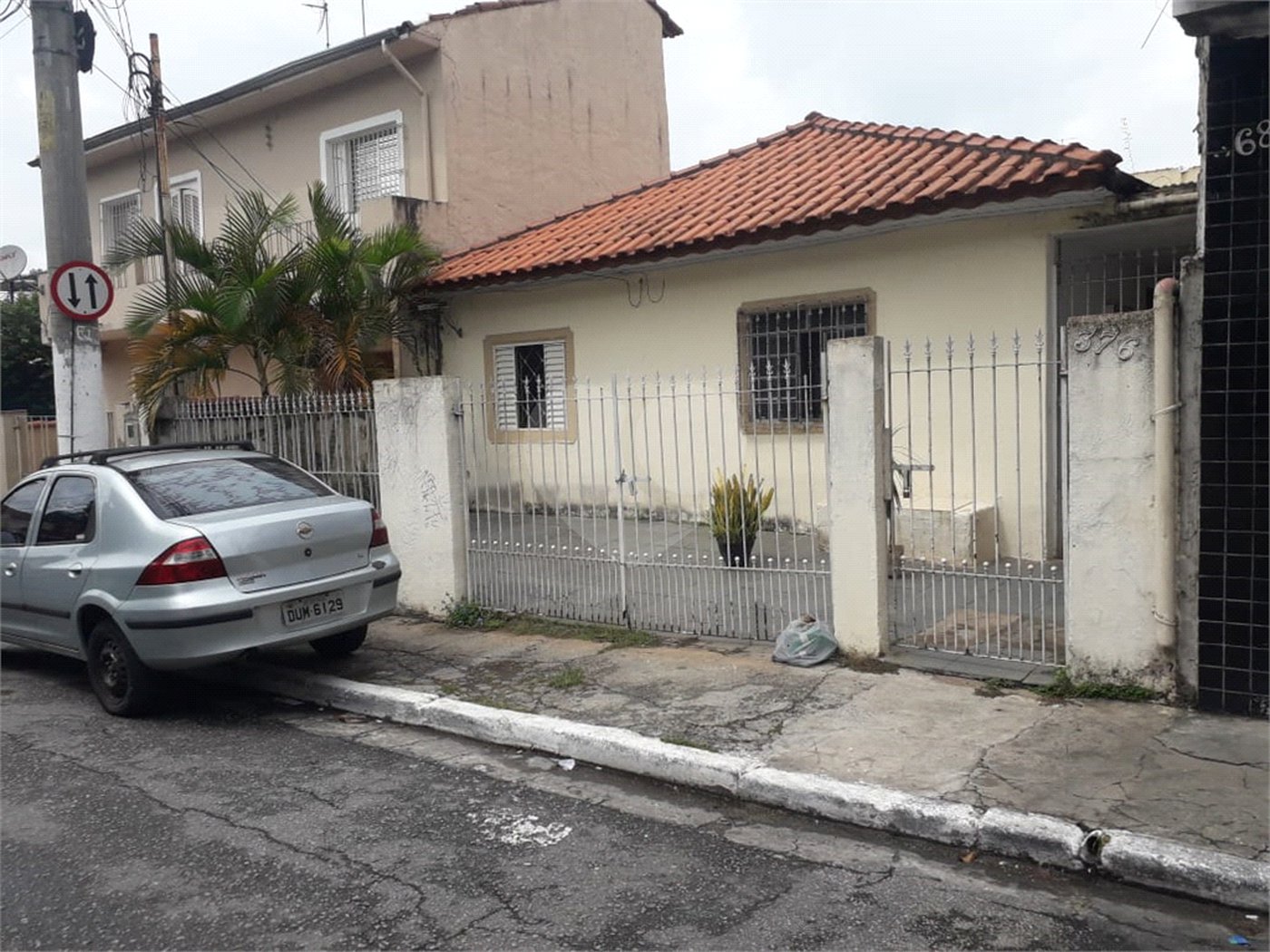 Casa Térrea à venda com 4 quartos, sendo 1 suíte, em Vila Constança, São Paulo, SP