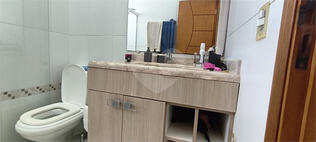 Sobrado à venda com 3 suítes em Vila Petrópolis, Atibaia, SP
