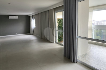 Apartamento à venda com 3 suítes em Vila Andrade, São Paulo, SP