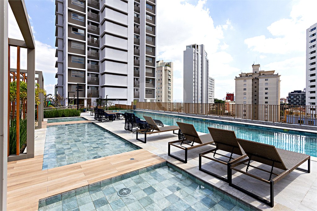 Apartamento à venda com 3 suítes em Sumarezinho, São Paulo, SP