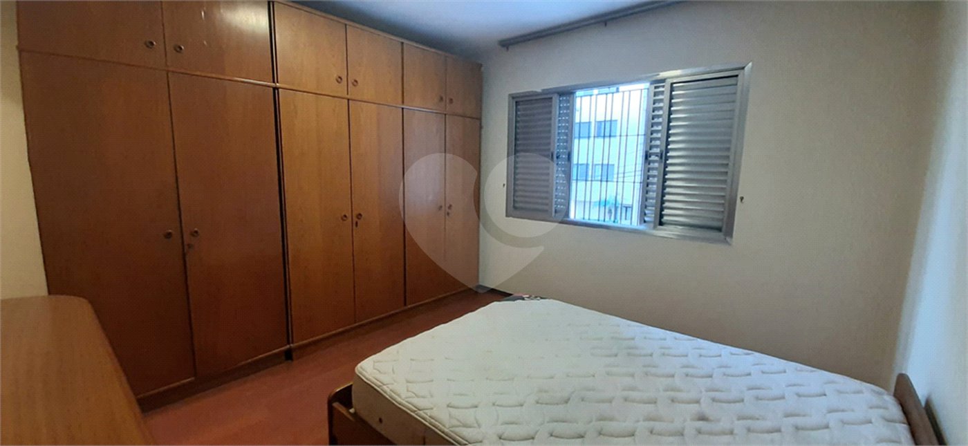Sobrado amplo com 3 quartos, suíte e quintal para venda no Tremembé !!!