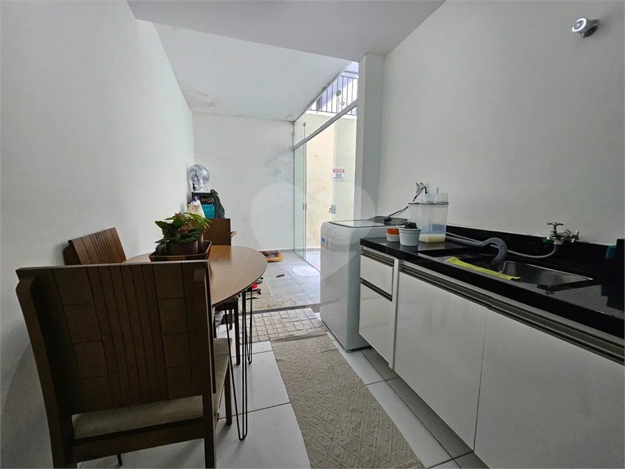 APTO TERREO COM QUINTYAL AMPLO, 2 QUARTOS 1 SUITE ,R$ 440 MIL