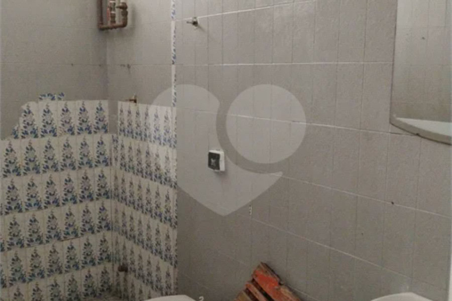 Sobrado na Vila Santa Catarina — 121 m² | Esquina Estratégica