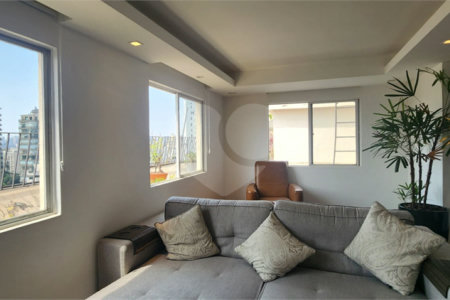 Cobertura 380m² - 4 quartos - Vila Nova Conceição em Frente a Praça Pereira Coutinho