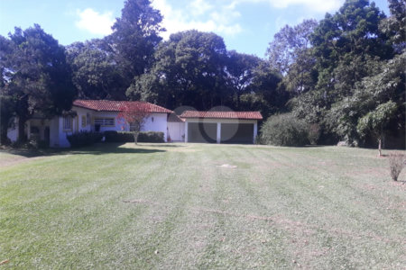 Chácara à venda com 3 quartos, sendo 2 suítes,  em Vila Darcy Penteado (mailasqui), São Roque, SP