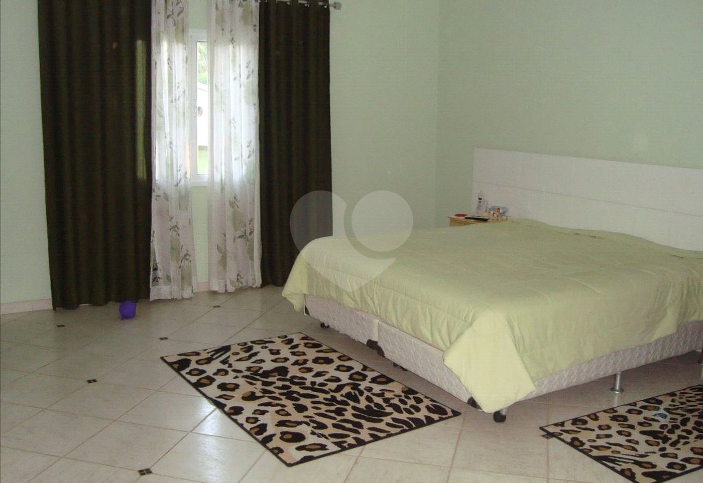 Casa à venda com 6 quartos, sendo 4 suítes,  no condomínio Monte Belo, Salto - SP