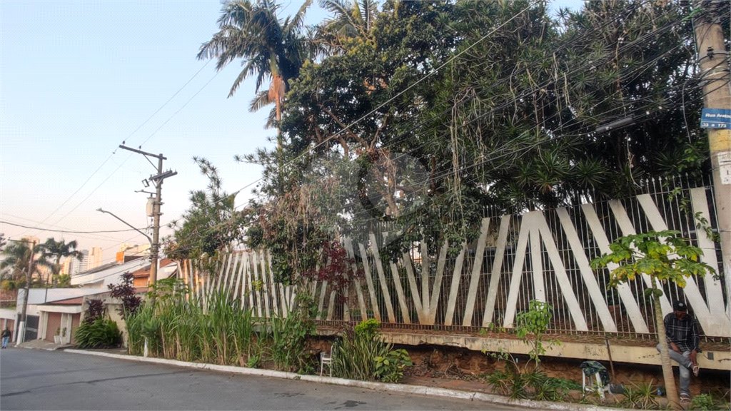 Casa Térrea à venda com 5 quartos, sendo 2 suítes, em Chácara Monte Alegre, São Paulo, SP