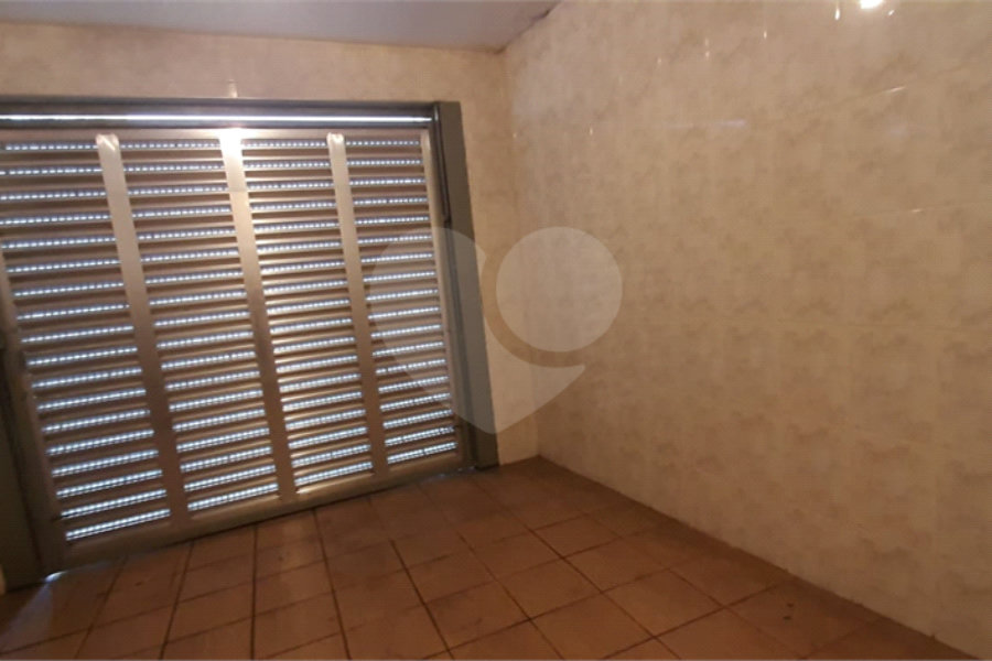 Sobrado à venda com 3 quartos em Jardim Guairaca, São Paulo, SP