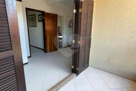 Casa à venda com 3 quartos, sendo 1 suíte, em Campo Grande, Rio de Janeiro, RJ