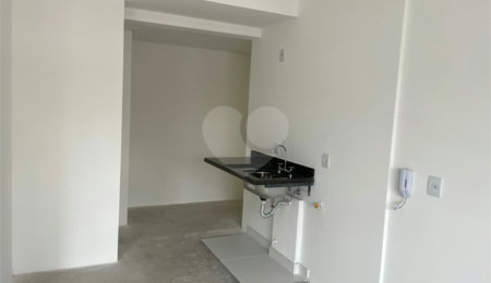 Apartamento à venda com 1 quarto em Bosque da Saúde, São Paulo, SP