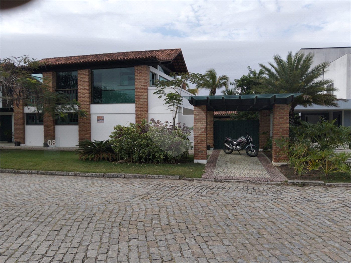 Casa em condomínio à venda com 3 quartos, sendo 2 suítes, em Portinho, Cabo Frio, RJ