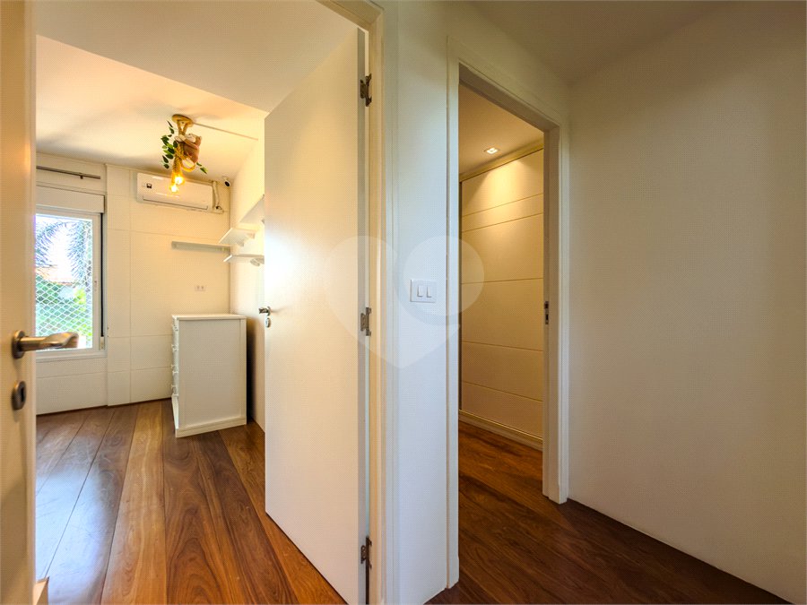 Casa à venda com 4 suítes no condomínio Villa Borghese, Indaiatuba - SP