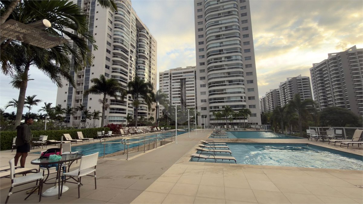 Apartamento à venda com 2 quartos, sendo 1 suíte,  em Camorim, Rio de Janeiro, RJ
