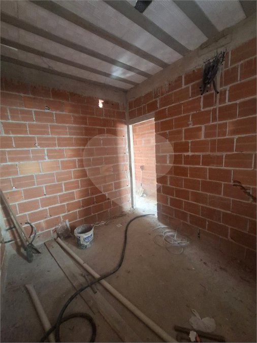 Casa à venda com 2 quartos, sendo 1 suíte,  no condomínio Campina Grande, Rio de Janeiro - RJ