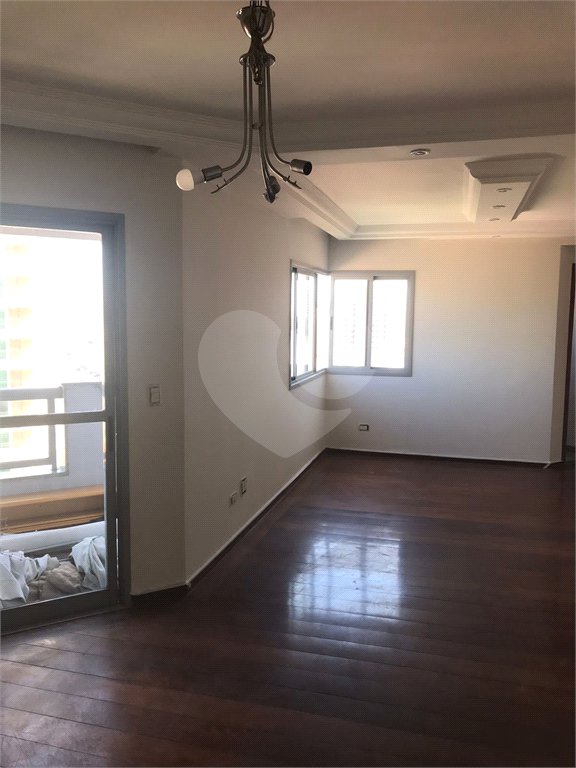 Apartamento à venda com 3 quartos, sendo 1 suíte, em Vila Paulicéia, São Paulo, SP