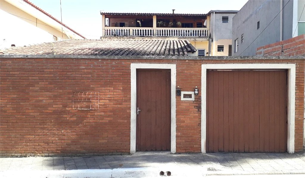 Casa à venda com 5 quartos, sendo 2 suítes,  em Jardim Nadir, São Paulo, SP
