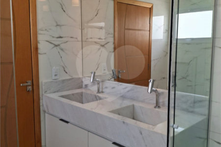 Casa à venda com 3 quartos, sendo 1 suíte, no condomínio Costa das Areias, Salto - SP
