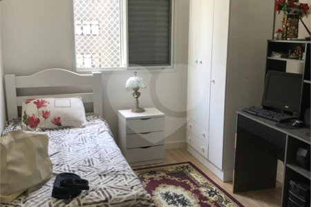 Apartamento à venda com 3 quartos, sendo 1 suíte, em Parque Residencial Aquarius, São José dos Campos, SP